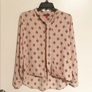 Vince Camuto blouse like new!